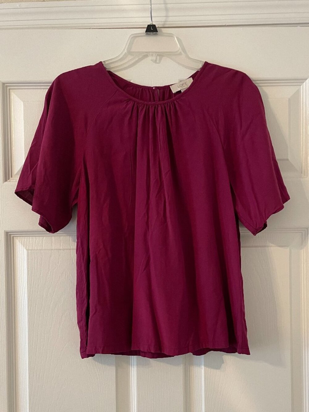 loft short sleeve blouse size small great condition pink / purple / plum